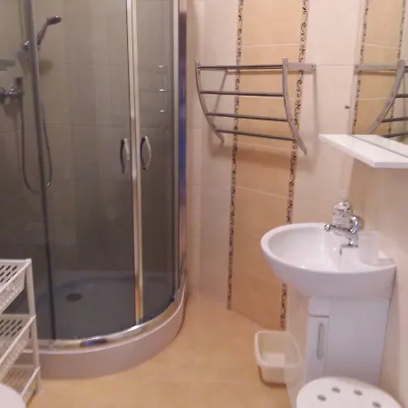 Dom Gościnny Larus Kwatera prywatna *